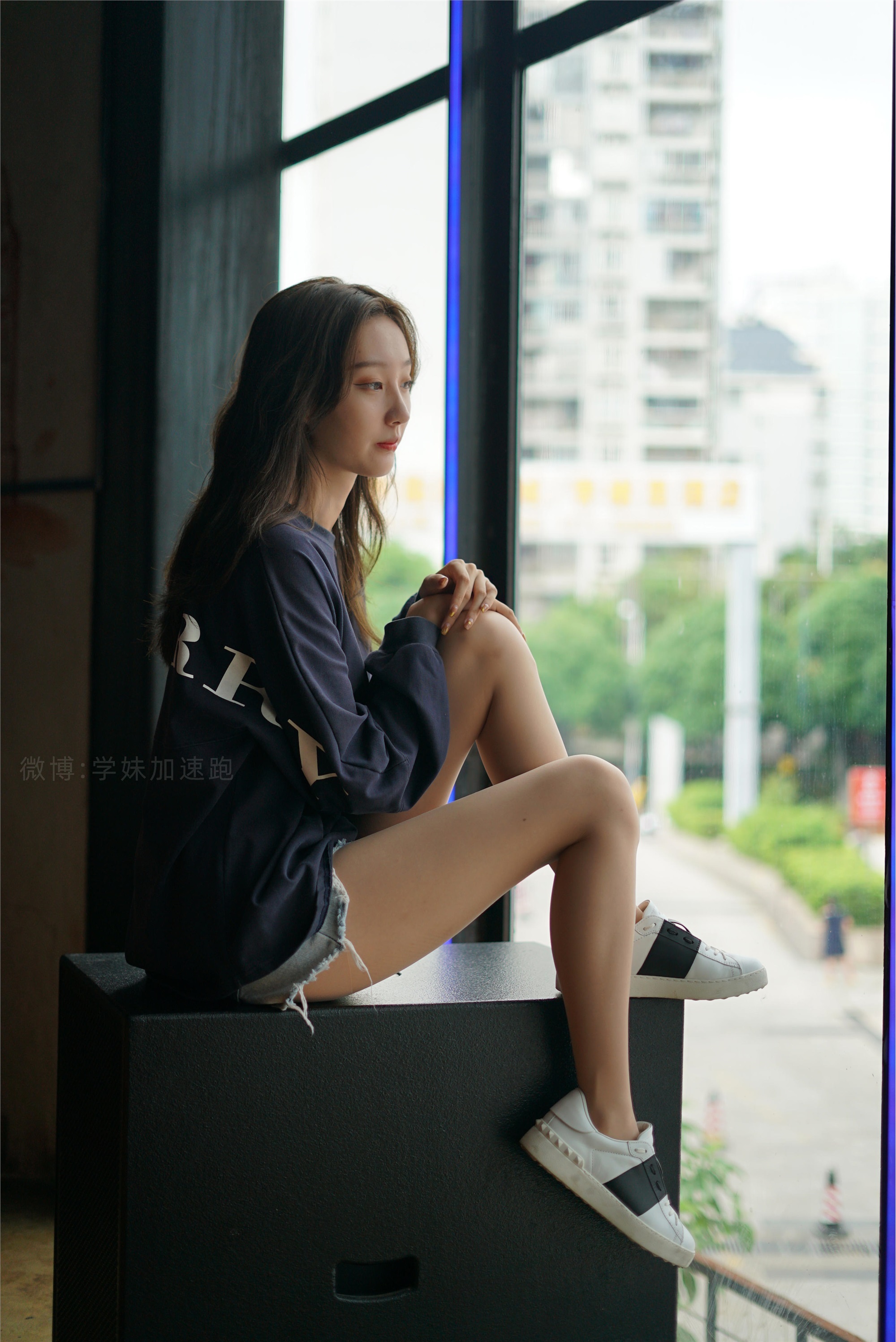 学妹加速跑 XM087《腿玩年的腿-九九》